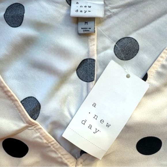NWT A NEW DAY Women’s Crepe Short Sleeve Midi High Low Polka Dot Dress - Medium - Picture 5 of 11